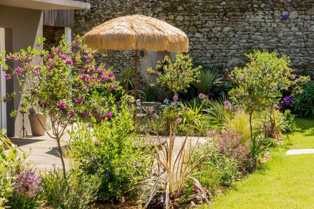 Chambre D'Hote Et Gite Du Jardin Des Corsaires Saint-Malo Exterior photo